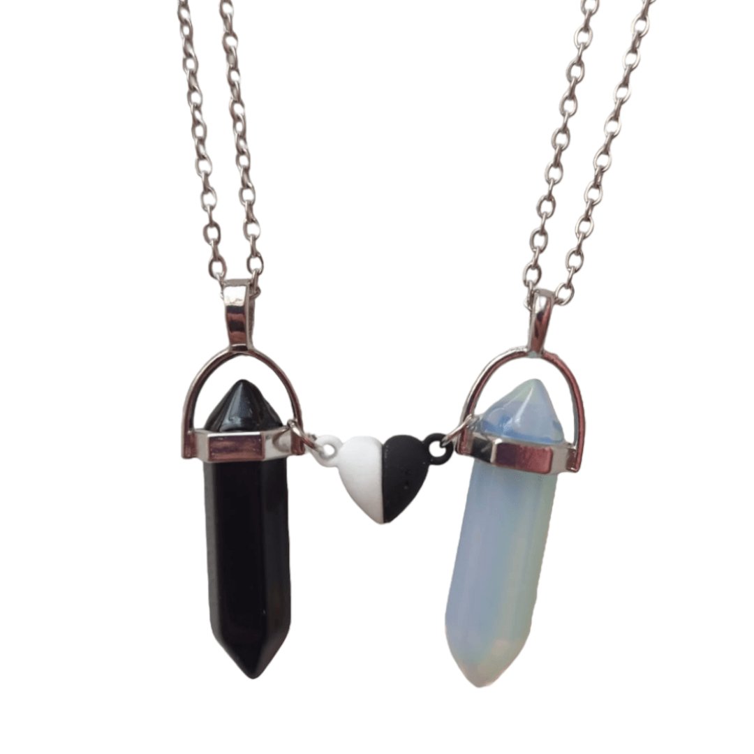 Collares Cuarzo Corazón Magnético B&W - Diversa Colección
