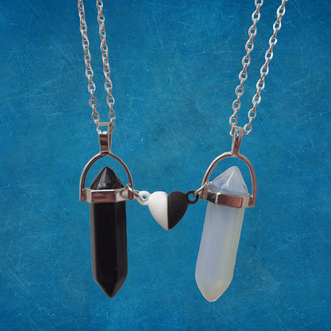 Collares Cuarzo Corazón Magnético B&W - Diversa Colección