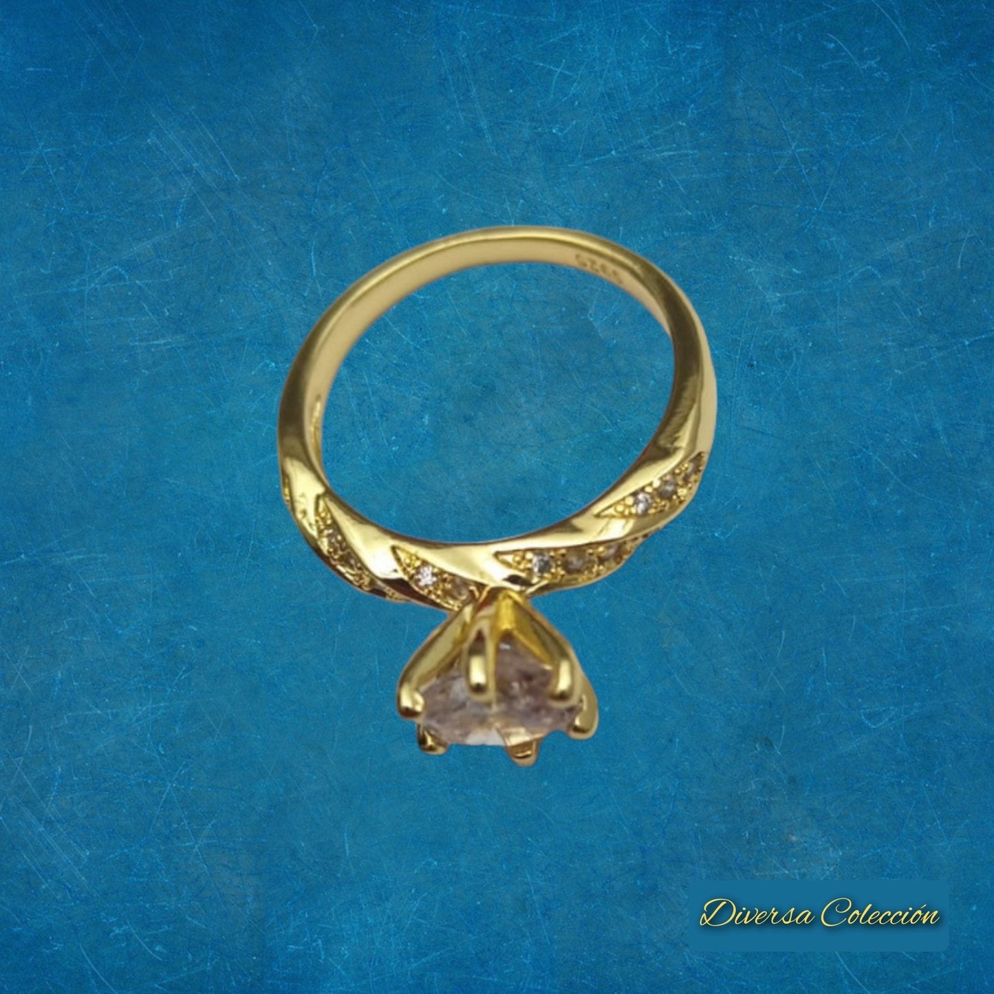 Anillo Brillo Dorado - Diversa Colección