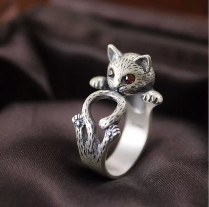 Anillo Gato Ojos Rubí - Diversa Colección