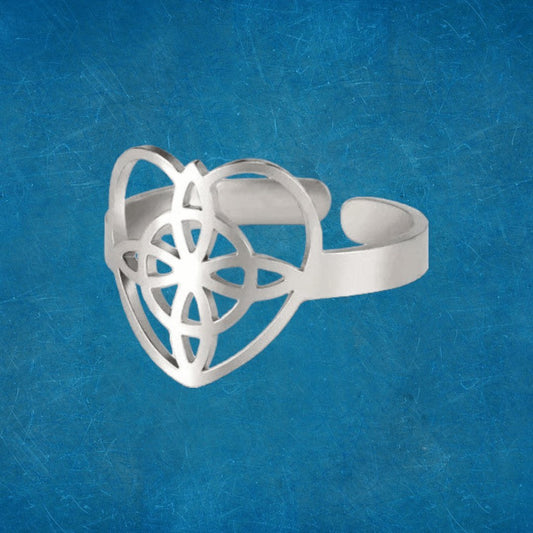 Anillo Nudo De Bruja Corazón - Diversa Colección
