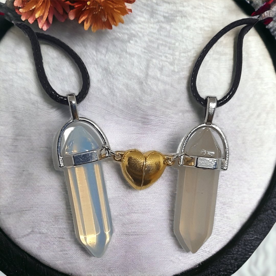 Collares Cuarzo Corazón Magnético Ahumado & Ópalo - Diversa Colección