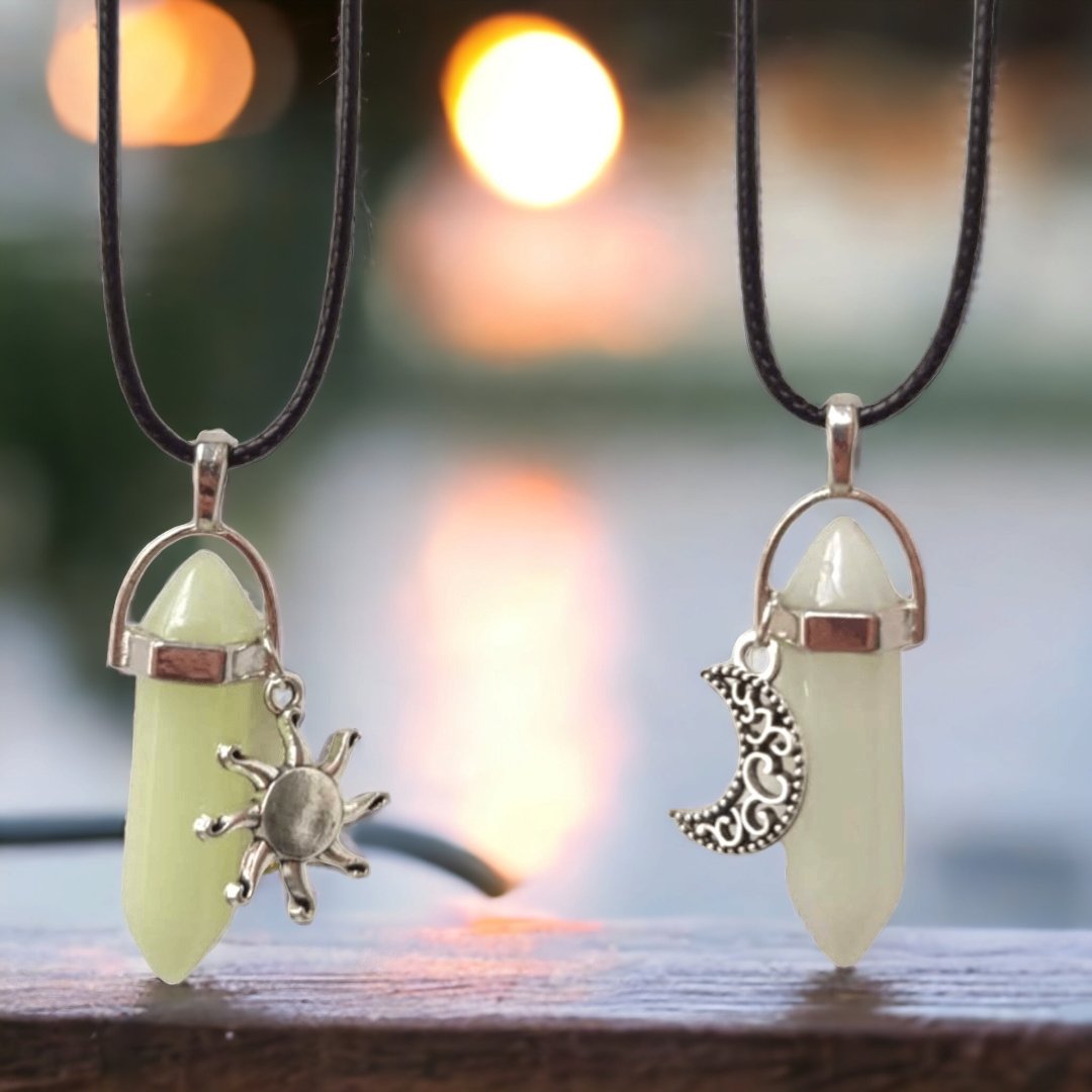 Collares Sol y Luna Luminosos Verde Azul - Diversa Colección